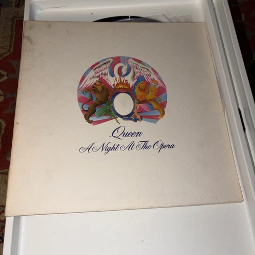 Queen : A Night At The Opera First Press LP 1975 W/ Embossed Gatefold Cover Nice