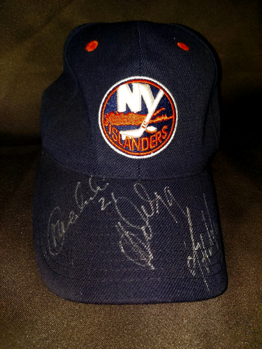 New York Islanders NHL Licensed Cap 3 Autographs #21,79,4 (Yashin) Vintage NWT