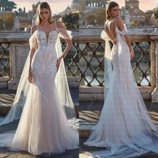 Luxury Mermaid Wedding Dress Spaghetti Straps Backless Lace Applique Bridal Gown
