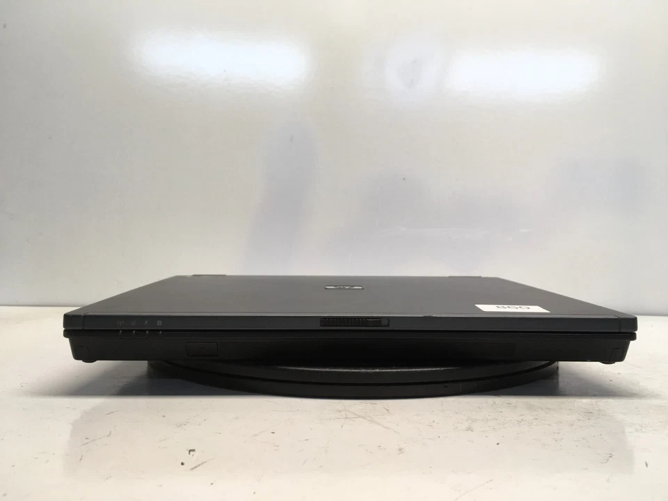 Compaq NC6220 Intel Pentium M 2GHz 2GB SIN HDD - Pantalla atenuada Foto 3 de 4