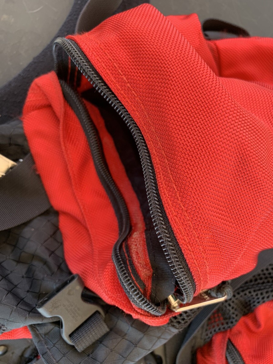 Oakley Icon Tactical 2.0 Backpack Red Black | eBay