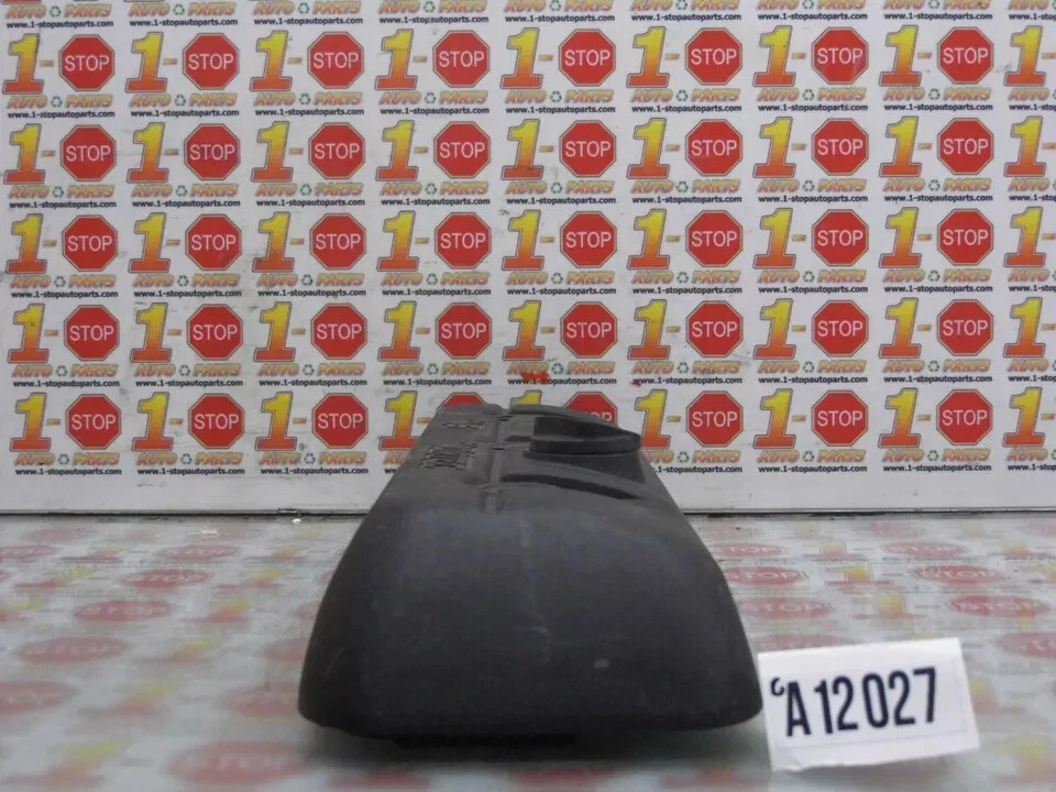 Chevrolet Blazer 1995 cubierta de válvula lateral izquierda 12554257 OEM Foto 4 de 4