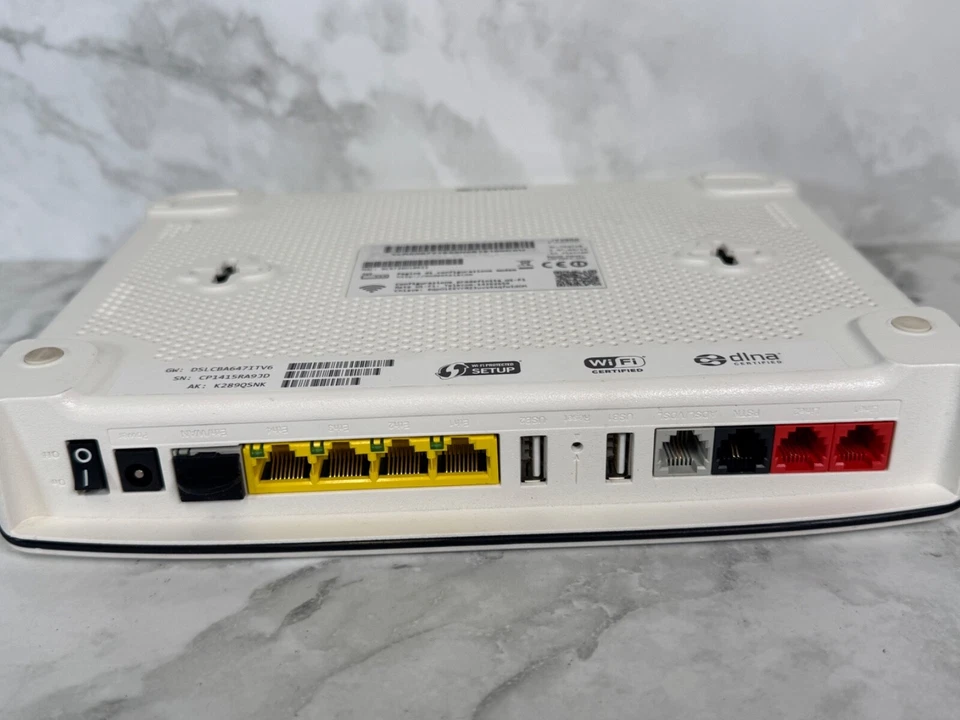 Modem Router TIM Telecom Italia DSL-FIBRA WiFi DSLCB A647 IT V6 + Alimentatore - Immagine 4 di 4