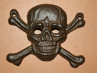STONELEDGE INVESTMENTS Skull Crossbones Wall Decor / Cast Iron Plaque, 4 7/8 inch, H-132