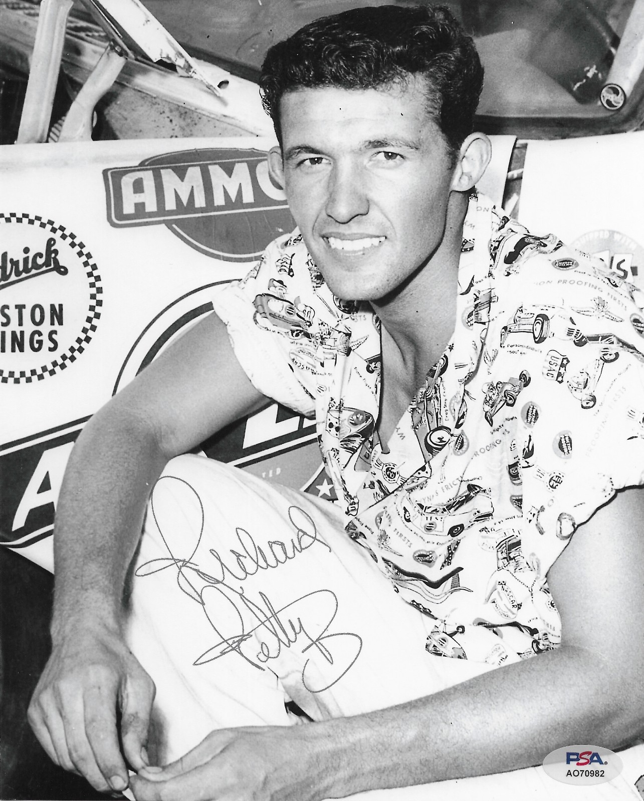Richard Petty Signed 8x10 Photo Autographed PSA/DNA #43 The King