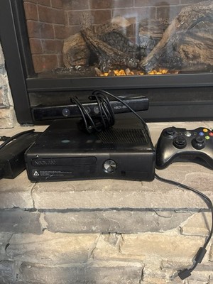 Microsoft Xbox 360 S 250GB Black w/ Kinect Sensor & 2 Wireless Controllers