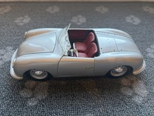 Maisto 1:18 Scale Porsche No 1 TYP 356 Roadster (1948) in silver