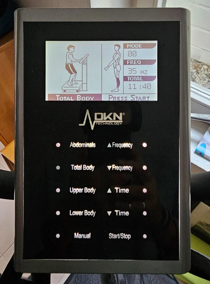 professioneller Vibrationstrainer / Powerplate DKN XG10 - Bild 2 von 4