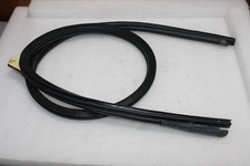 BRAND NEW GENUINE HYUNDAI ACCENT FRONT LEFT WEATHERSTRIP 2000-2005 82110-25200