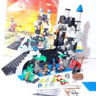 LEGO Castle Vintage Set 6078 Royal Drawbridge 3 Minifigures Near Complete + Ins.