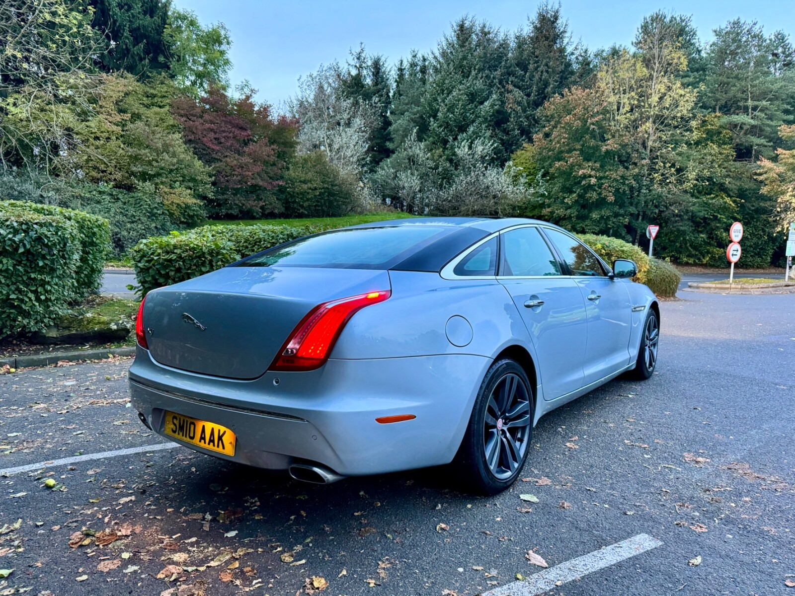 2010 Jaguar XJ 3.0d V6 Premium Luxury Auto Euro 5 4dr SALOON Diesel