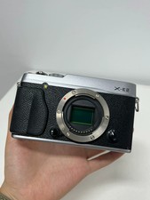 Fujifilm X-E2 16.3MP Mirrorless Digital Camera Silver Body Only 95 New