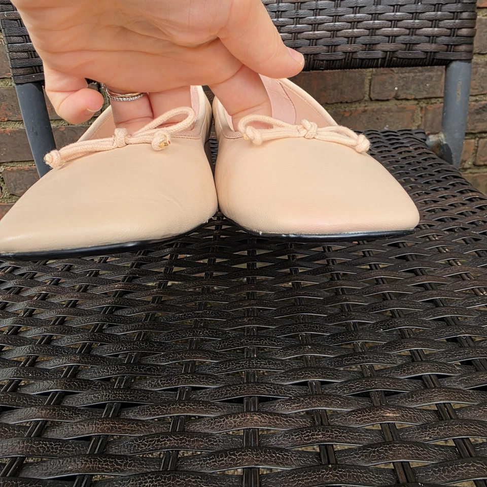 Zapatos planos de ballet Zara de cuero rosa crema talla 38 I EE. UU. 7,5-8 románticos femeninos Foto 4 de 4