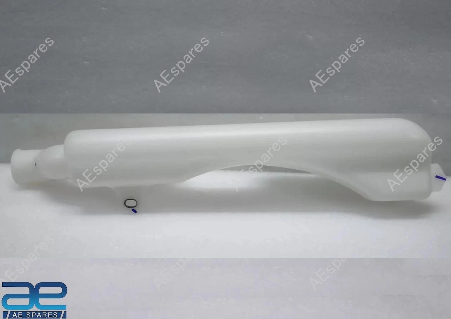 Water Reserve Coolant Tank For Suzuki Swift & Swift Dzire 2013-2016 17931M71P00 view 3