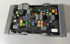 2007-2009 Chevrolet Silverado Tahoe GMC Sierra 5.3L Engine Fuse Relay Box OEM