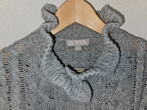 NUEVO CON ETIQUETAS J.Crew Cable Tejido Cuello Volantes Cárdigan Suéter Talla Mediana Brezo Gris Ceniza - Imagen 8 de 12