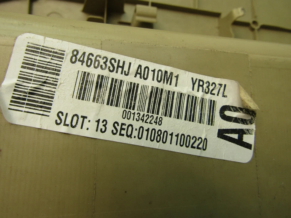 Quarter Trim ODYSSEY 2008 2009 HONDA tampa traseira traseira esquerda do motorista - Imagem 4 de 4