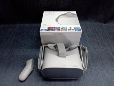 Oculus Go 32GB Standalone Virtual Reality Headset in Good Condition - Main Image