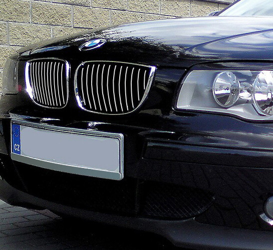 Baguette de calandre chromée anti-UV de protection pour BMW Série 1