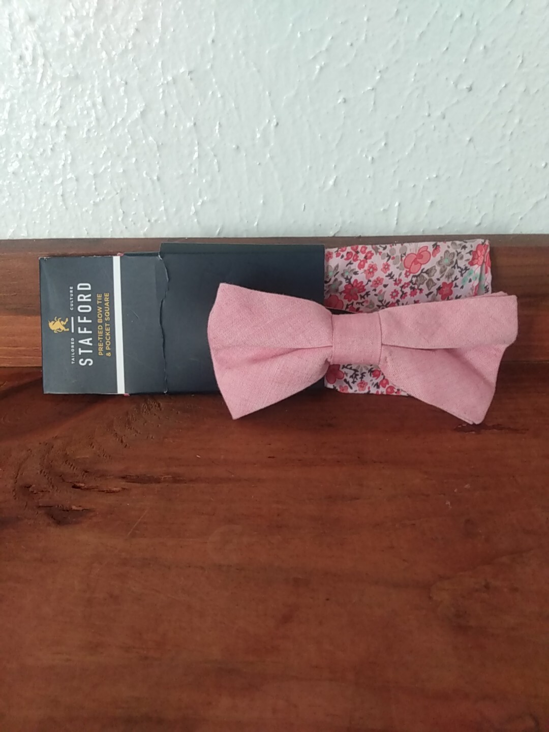 Coral Pre tied bow tie & Floral pocket square set