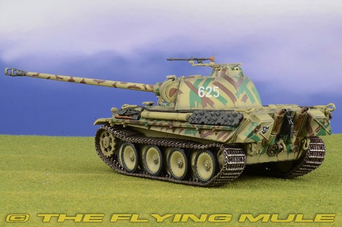 Dragon Models 1:72 Sd.Kfz.171 Panther G German Army #625 - Picture 2 of 8