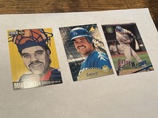 Lot Of (3) Mike Piazza Baseball Cards. Hall Of Famer. Los Angeles Dodgers