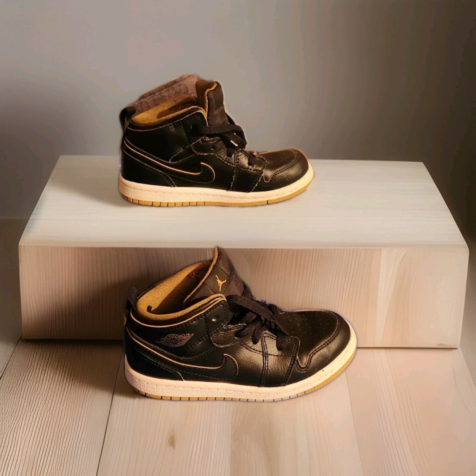 Size 9C Little Boys Jordan 1 Retro Mid Black & Gold