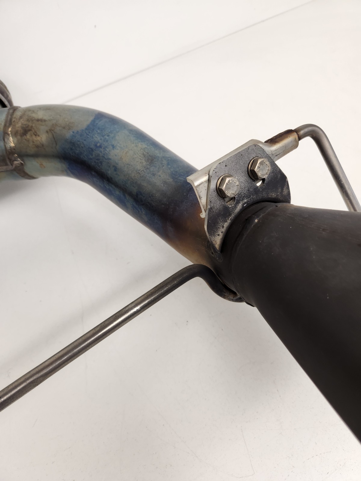 McLaren MP4-12C 2012-2014 Exhaust system