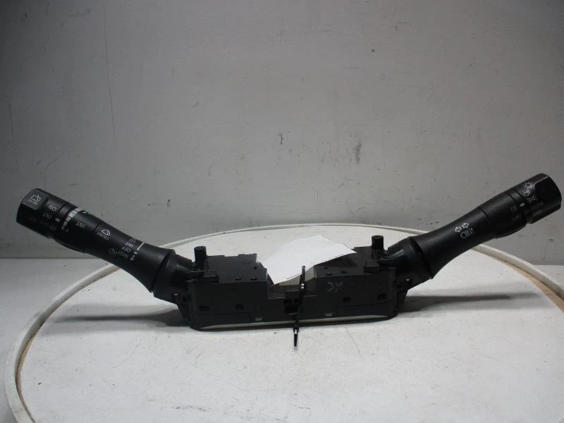 CONJUNTO DE INTERRUPTORES COMBINADOS CON NIEBLA 3,5 L AWD 62K -SV- SE ADAPTA A NISSAN LEAF 38702 13-19 Foto 2 de 4