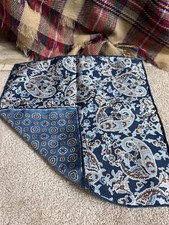 GEOFF NICHOLSON silk double faced men's pocket square paisley 12" x 12"