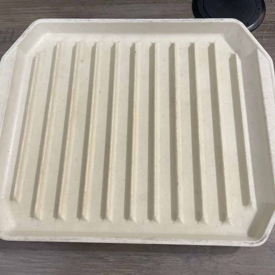 Nordic Ware Compact Bacon Tray - Image 2 of 4