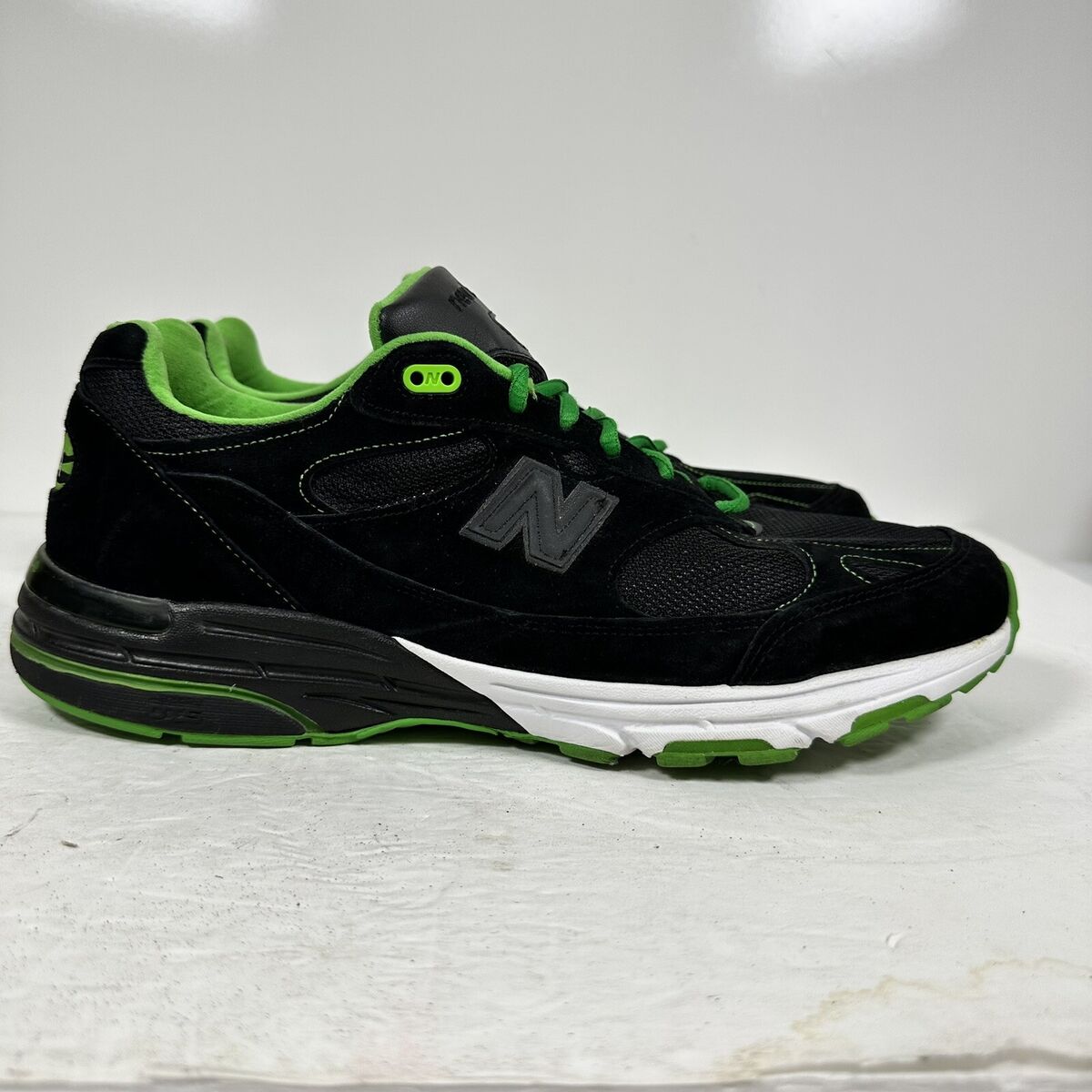 New Balance 993 Made in USA Black & Green Lantern MR993BG New Balance 993 Made in USA Black & Green Lantern MR993BG