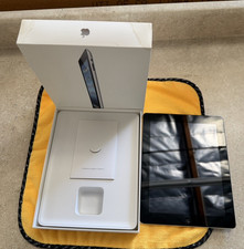 Apple iPad Model A1430 32GB AT T Black Older Gen