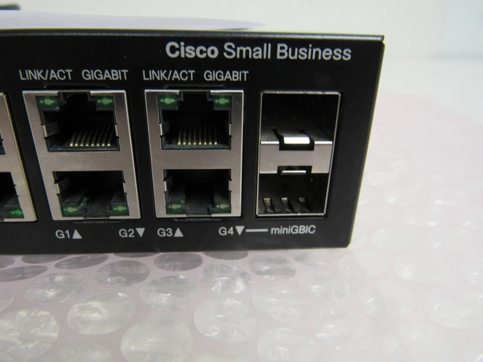 CISCO SF300-48 48-PORT 10/100 MANAGED SWITCH TESTED SEE PHOTOS 21-4 - Image 4 of 4