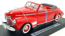 Chevrolet Special Deluxe 1941 Welly escala 1/18 diecast 9862W - rojo