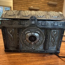 Disney Pirates of the Caribbean CD Player Treasure Chest Davy Jones PC500B Works