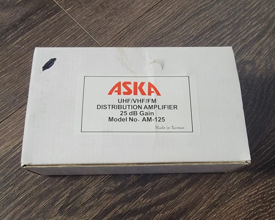 ASKA AM-125 UHF/VHF/FM TV Distribution Amplfier 25dB Gain - Image 2 of 4