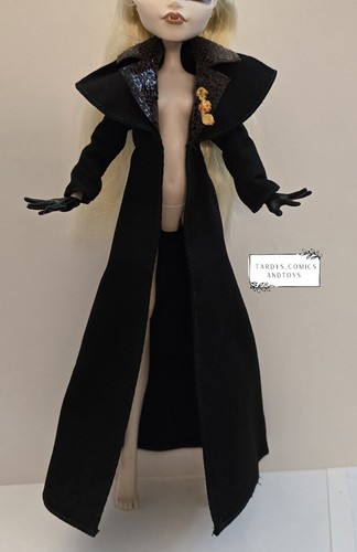 Monster High x Lost Boys Skullector Vampire David Black Trenchcoat Staubtuch