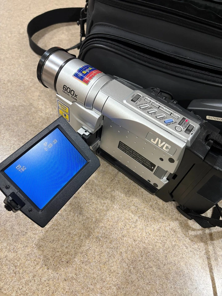 JVC Super VHS Model GR-SXM740U Camcorder with 2-Batteries - Image 3 of 4