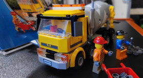 Lego 60018 City Cement Mixer. 100% Complete, with manual. No box.