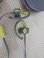 Powerbeats 2 Wirless Earphones