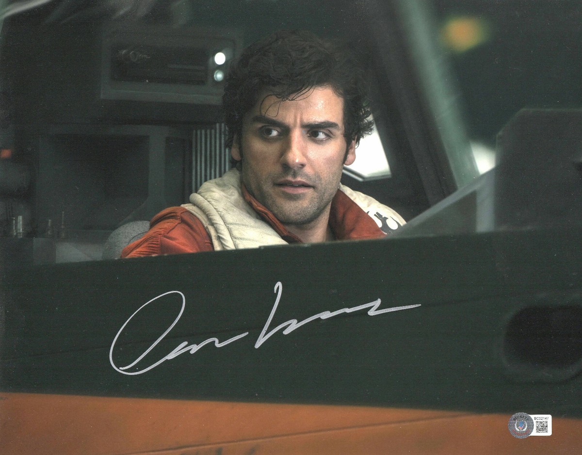OSCAR ISAAC SIGNED 'STAR WARS: THE FORCE AWAKENS' 11x14 PHOTO
