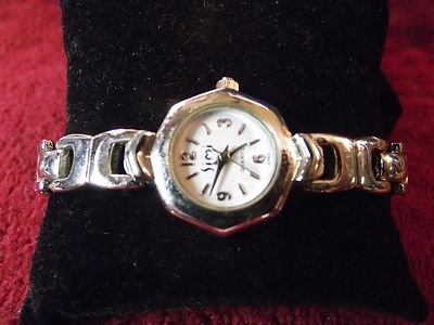 Simi Watch Woman's Simi Watch Lot 333 ZC | eBay
