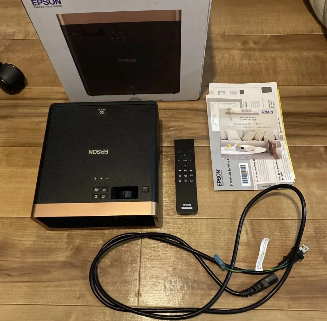 EF-100B EPSON Home Projector dreamio 2000lm Laser Black USED