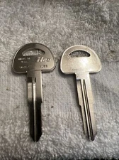 Lot 2 New Ignition Door Key Blanks For Suzuki Non-Transponder Uncut X186 SUZ17