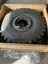 Michelin Xzl 14.00r20 On A Hutchinson 20 X 10 Beadlock Wheel