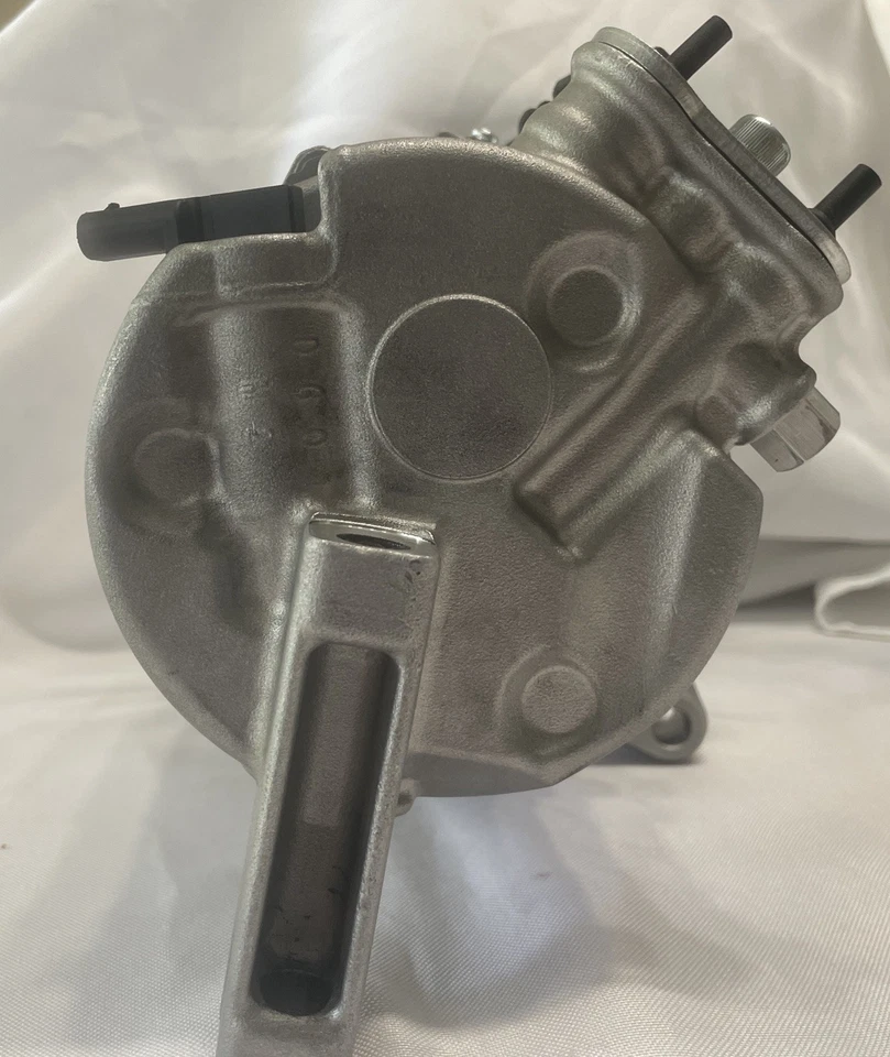 Compresor de aire acondicionado GMC Acadia 2017, XTS 2013-2019 Foto 2 de 4