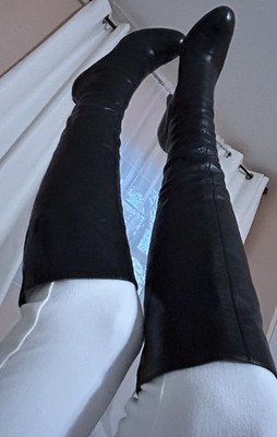 *RARE*Davis Black Vero Cuoio Leather Over the Knee Boots Size 9