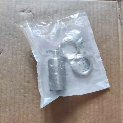1Pcs New   sensor BES00AF BES M30MI-PSC15B-S04G *mz