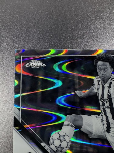 2021-22 Topps Chrome UEFA Black/White Ray Wave #142 Juan Cuadrado Juventus - Picture 3 of 5